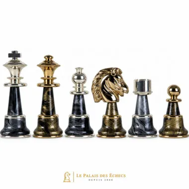 Pièces Staunton Fantasy XL, finitions dorée et argentée, tête de cheval détaillée