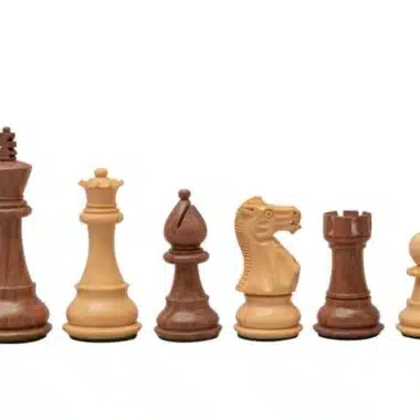 Pièces d'échecs Staunton classique en bois d'acacia et buis, vue alignée