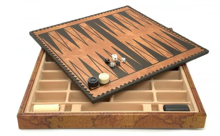Plateau de backgammon similicuir avec dés, pions et compartiments de rangement