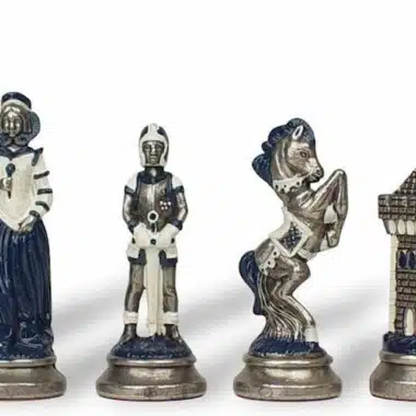 Jeu d'Échecs Mary Stuart - Échiquier, Backgammon et Jeu de Dames en Similicuir & Pièces en Métal – Image 8
