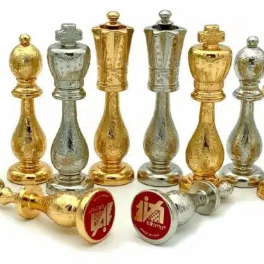 Jeu d'Échecs Arabesque - Échiquier en Bois et Albâtre de Toscane avec Tiroir & Pièces en Métal Plaqué or – Image 8