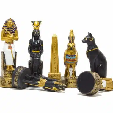 Jeu d'Echecs Égypte Ancienne en Résine &  Échiquier en Similicuir avec Compartiment de Rangement – Image 5