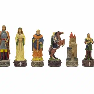 Pièces d'échecs Robin des Bois peintes à la main représentant rois, dames et chevaliers