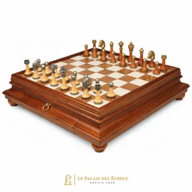 Jeu d'échecs complet sur échiquier en bois et albâtre avec tiroir de rangement