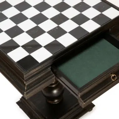 Jeu d'Échecs Fantaisie Staunton XL - Table Échiquier en bois et Albâtre & Pièces en bois et laiton massif