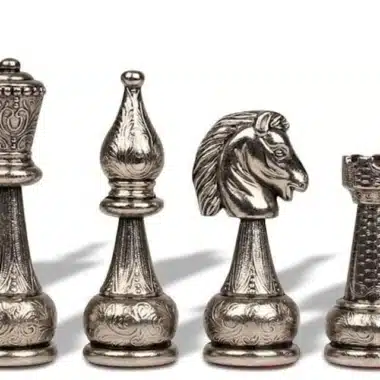 Grand Jeu d'Echecs Staunton en Metal et Echiquier en Similicuir Ancienne Carte du Monde – Image 4