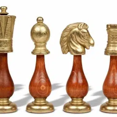 Jeu d'Echecs Arabesque en Bois et Métal et Échiquier en Similcuir – Image 5