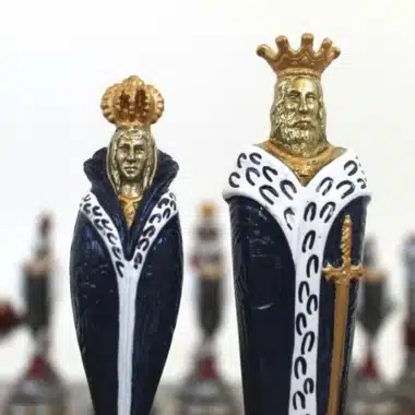 Grand Jeu d'Echecs Renaissance Italienne & Échiquier en Cuir avec Rangement – Image 4