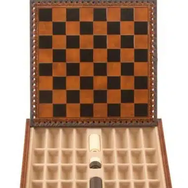 Jeu d'Echecs Médiéval - Échiquier Jeu de Dames & Backgammon en Similicuir Marron / Noir avec Compatiment de Rangement & Jeu d'Echecs en Métal – Image 9