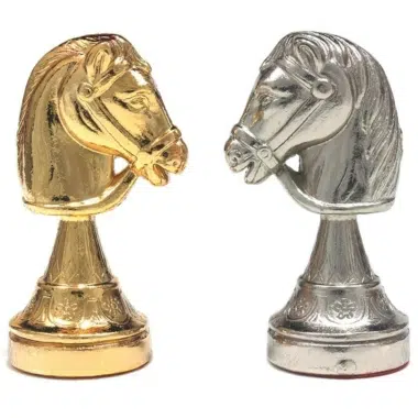 Jeu d'Echecs Fleuri - Échiquier en Bois de Bruyère Noir et Rouge Brillant & Jeu d'Échecs en Métal Plaqué Or et Argrent – Image 8