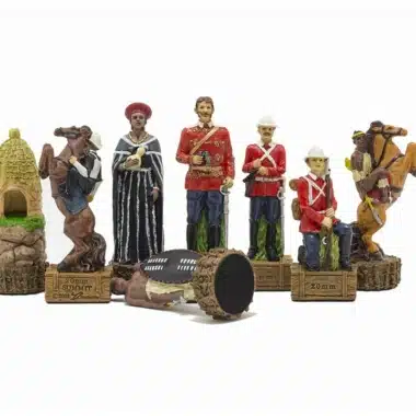 Jeu d'Echecs Britannique VS Zoulous - Échiquier en Bois & Jeu d'Échecs en Résine Peint à la Main – Image 3