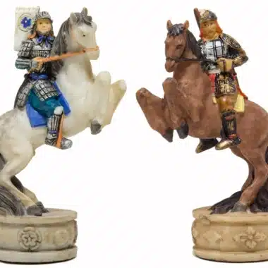 Jeu d'Echecs Samouraï en Résine Peint à la Main et Échiquier en Similicuir Doré et Bleu – Image 5