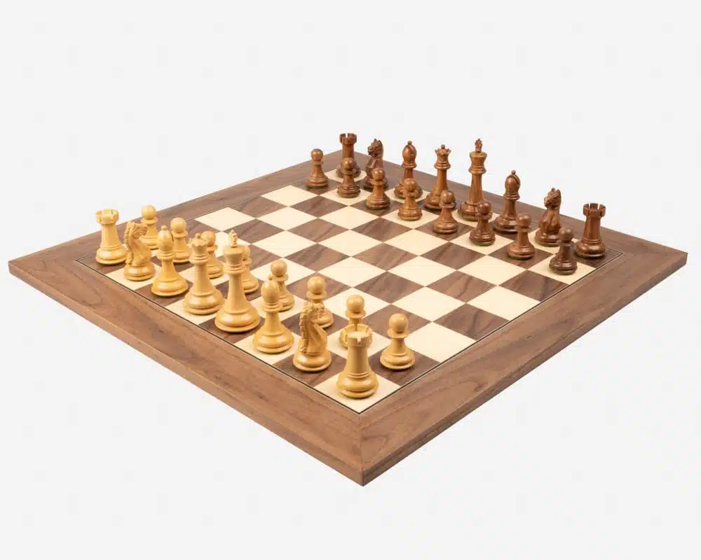 Jeu d'échecs Oxford en bois d'acacia et de buis sur échiquier noyer et érable