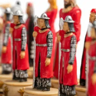Jeu d'Echecs Guerre d'Indépendance de l'Ecosse en Résine & Échiquier en Similicuir – Image 6