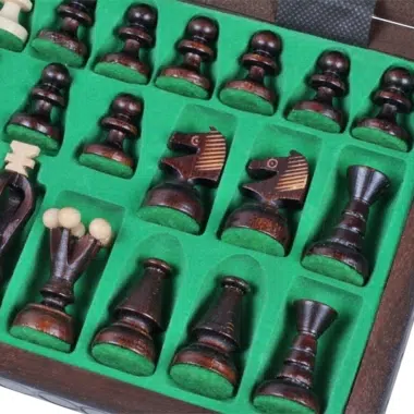 Jeu d'Echecs et Echiquier en Bois Pliant avec Rangement – Image 6