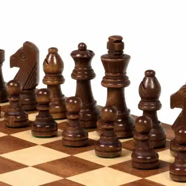 Petit Jeu d'Echecs en Bois Economique – Image 3