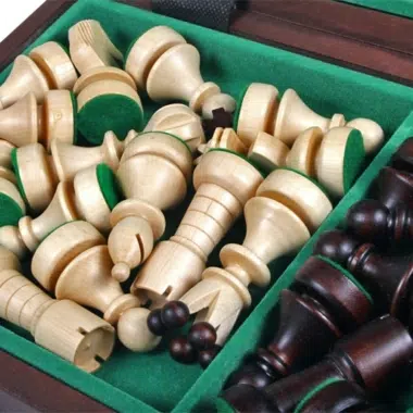 Jeu d'Echecs en Bois et Echiquier Pliant en Bois avec Rangement – Image 7