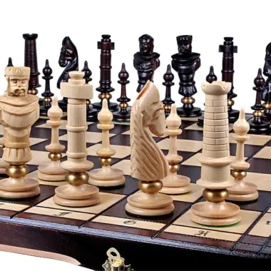 Grandes Pieces Echecs Sculptées en Bois et Echiquier Pliant en Bois avec Rangement – Image 5
