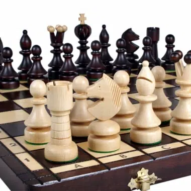 Jeu d'Echecs en Bois et Echiquier Pliant en Bois avec Rangement – Image 5