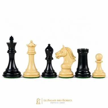 Pièces d'échecs en buis et ébène, dame, fou, cavalier et tour clairs