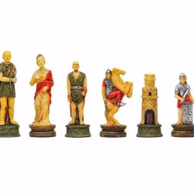Ensemble Jeu d'Échecs Romains VS Gladiateurs et Échiquier en Bois d'Érable – Image 4