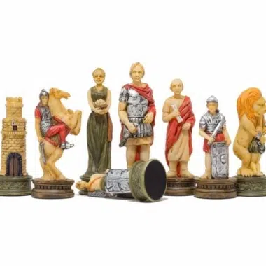 Alternative view of Ensemble Jeu d'Échecs Romains VS Gladiateurs et Échiquier en Bois d'Érable