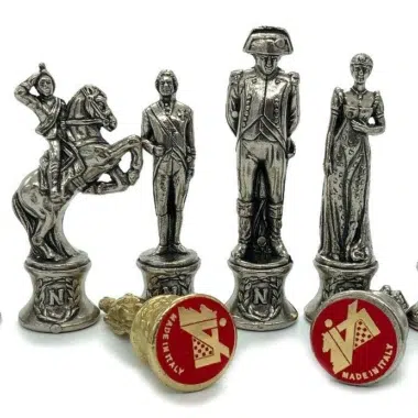 Ensemble Jeu d'Échecs Napoléon et Échiquier en Similicuir avec Compartiments de Rangement – Image 3
