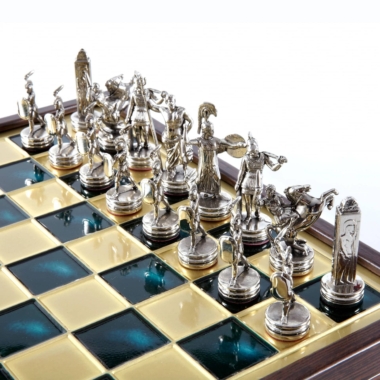 Jeu d'Échecs Mythologie Grecque en Métal Doré et Argenté – Échiquier avec Rangement Intégré – Image 16