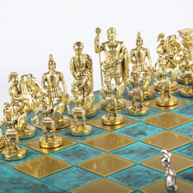 Ensemble Jeu d'Echecs Période Greco Romaine Argent et Doré – Image 26