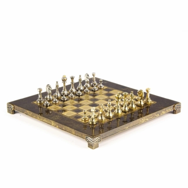 Petit Ensemble de jeu d'Echecs Staunton en Métal Argenté et Doré avec Echiquier sur Pied en Métal et Coffret de Rangement – Image 5