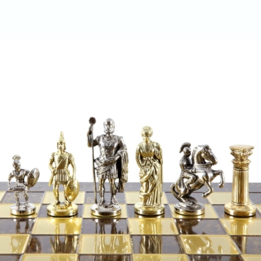 Ensemble Jeu d'Echecs Période Greco Romaine Argent et Doré – Image 4