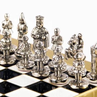 Petit Ensemble de Jeu d'Échecs Byzantin Pièces en Metal Or & Argent avec Échiquier en Metal et Coffret de Rangement – Image 10