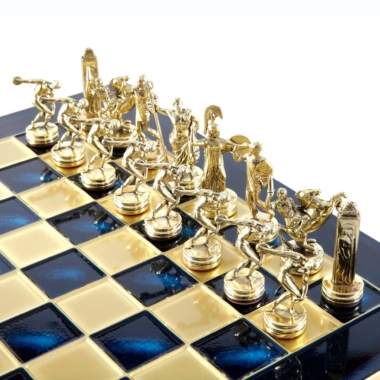 Ensemble de Jeu d'Échecs en Metal Lanceurs de Disque Or & Argent - 36 x 36 cm – Image 4